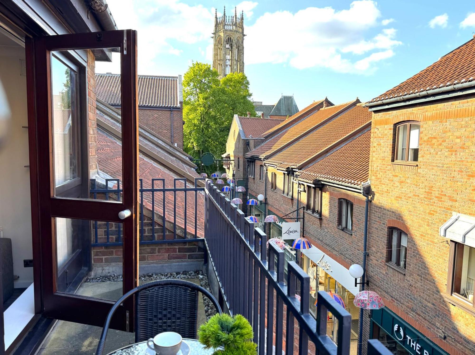 Vakantiehuis Centre Flat With View